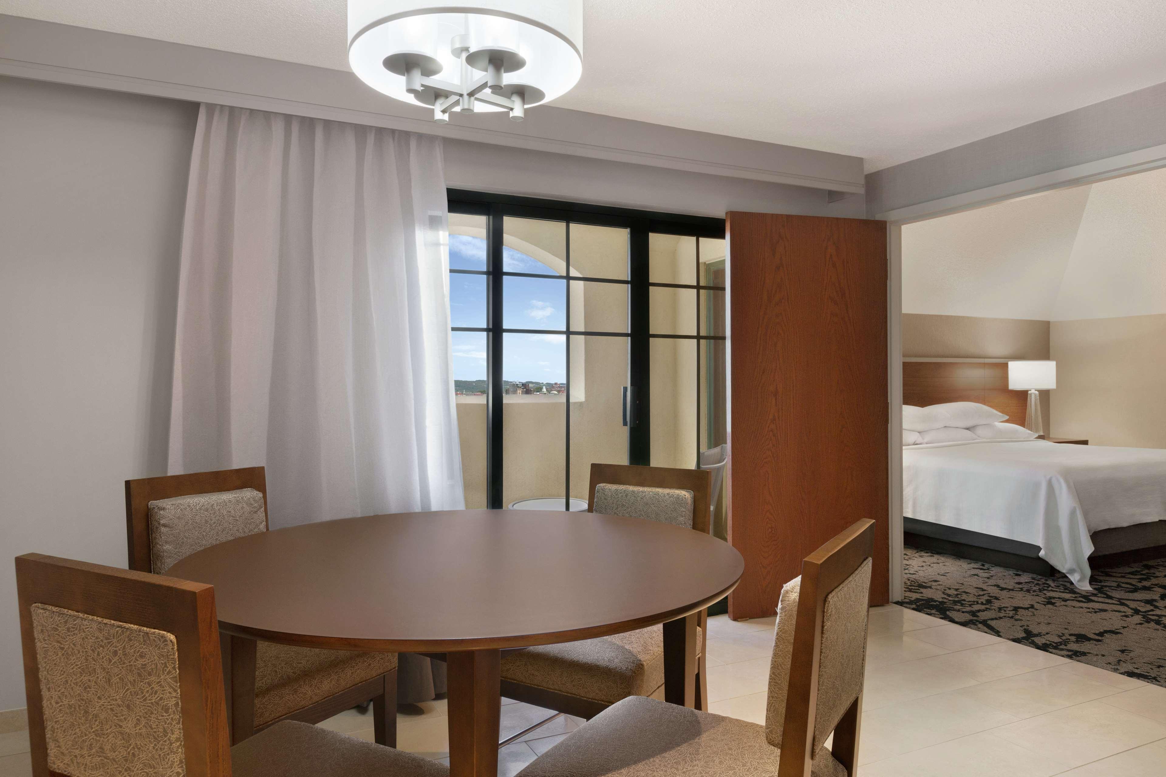 Embassy Dallas - Dfw Airport North Hotel 4*