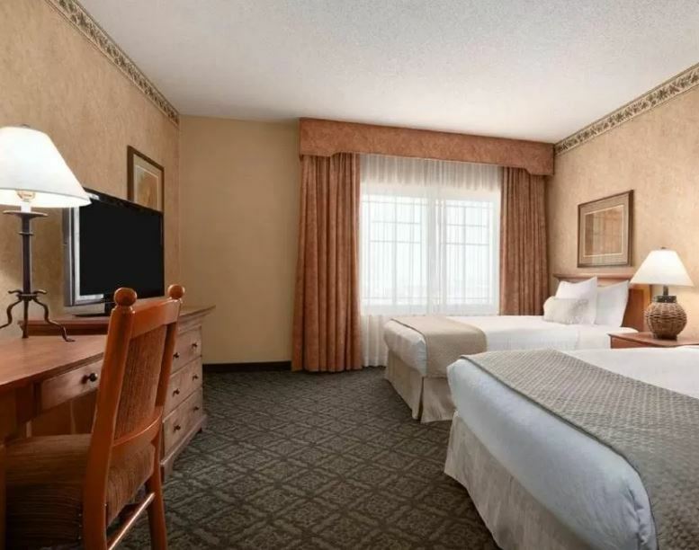 Embassy Dallas - Dfw Airport North Hotel